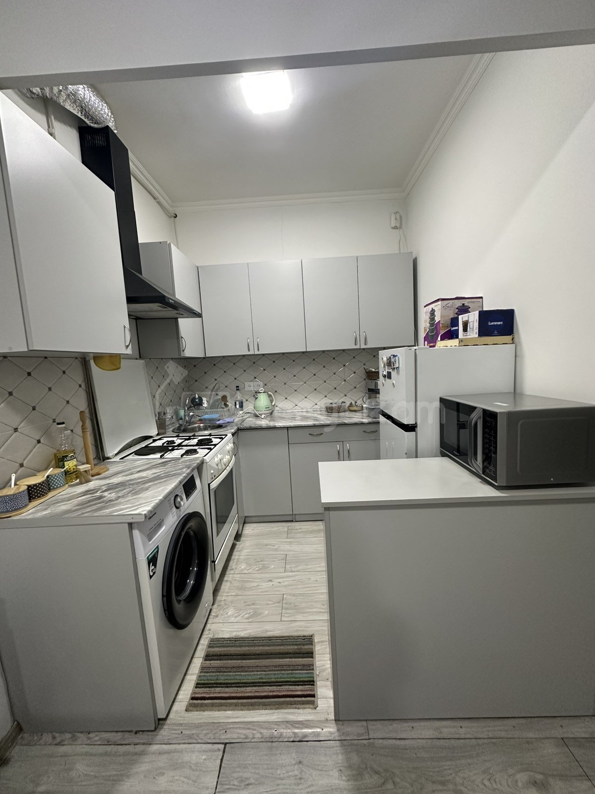 2 Սենյականոց Բնակարան Նորակառույց Քարե Շենքում, 52քմ, 5/5 հարկ, Կապիտալ Վերանորոգված, Կահավորված