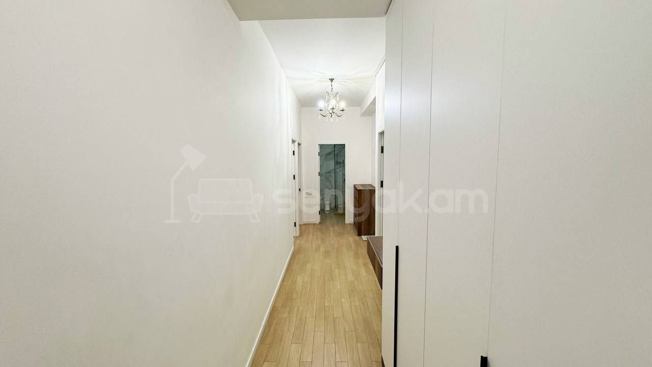 3 Սենյականոց Բնակարան Նորակառույցում, 85քմ, 5/8 հարկ, Կապիտալ Վերանորոգված, Կահավորված, Արևկող