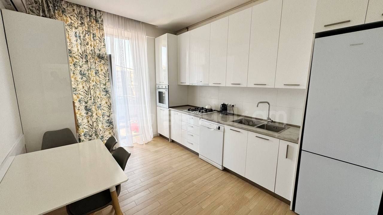 3 Սենյականոց Բնակարան Նորակառույցում, 85քմ, 5/8 հարկ, Կապիտալ Վերանորոգված, Կահավորված, Արևկող