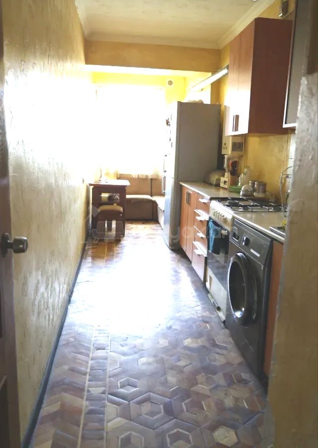 3 Սենյականոց Բնակարան Քարե Շենքում, 76քմ, 4/5 հարկ, Կոսմետիկ Վերանորոգված