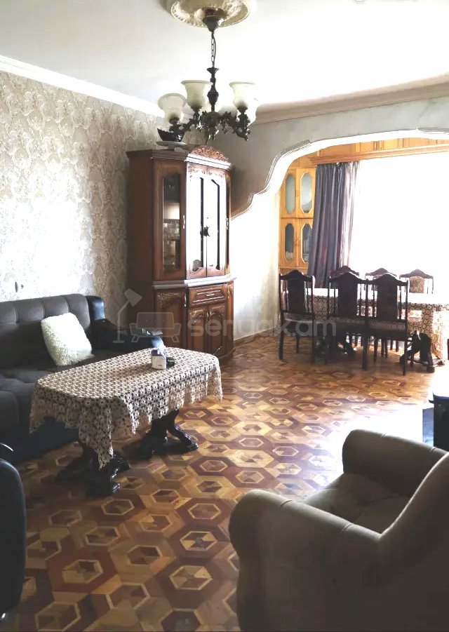 3 Սենյականոց Բնակարան Քարե Շենքում, 76քմ, 4/5 հարկ, Կոսմետիկ Վերանորոգված