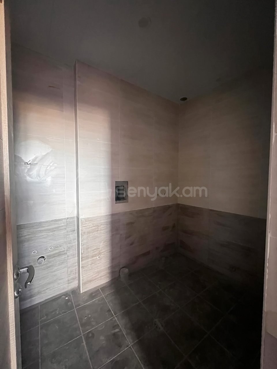 4 Սենյականոց Բնակարան Նորակառույցում, 122քմ, 9/15 հարկ, Կապիտալ Վերանորոգված