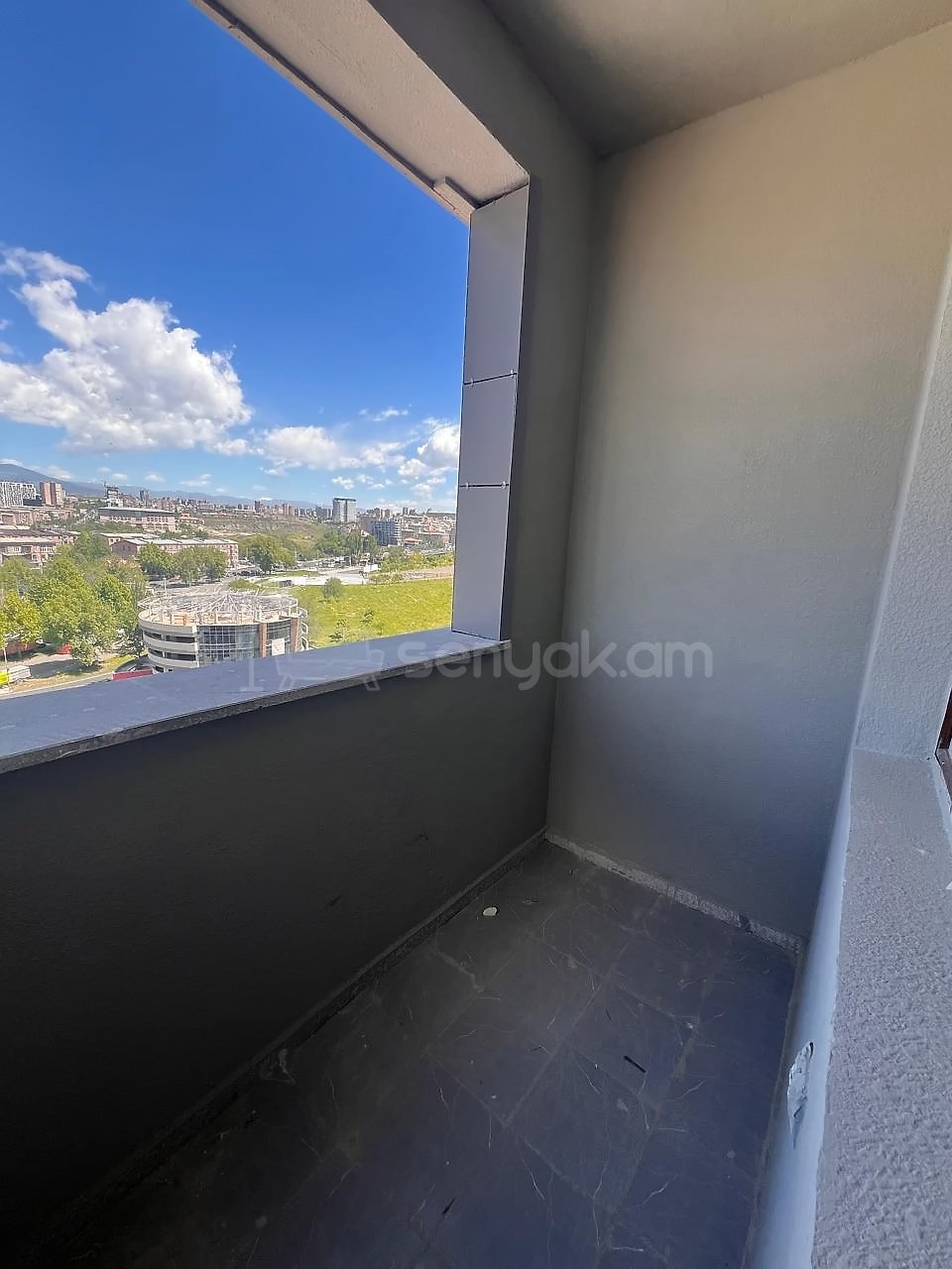 4 Սենյականոց Բնակարան Նորակառույցում, 122քմ, 9/15 հարկ, Կապիտալ Վերանորոգված