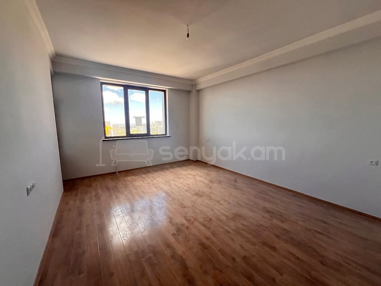 4 Սենյականոց Բնակարան Նորակառույցում, 122քմ, 9/15 հարկ, Կապիտալ Վերանորոգված