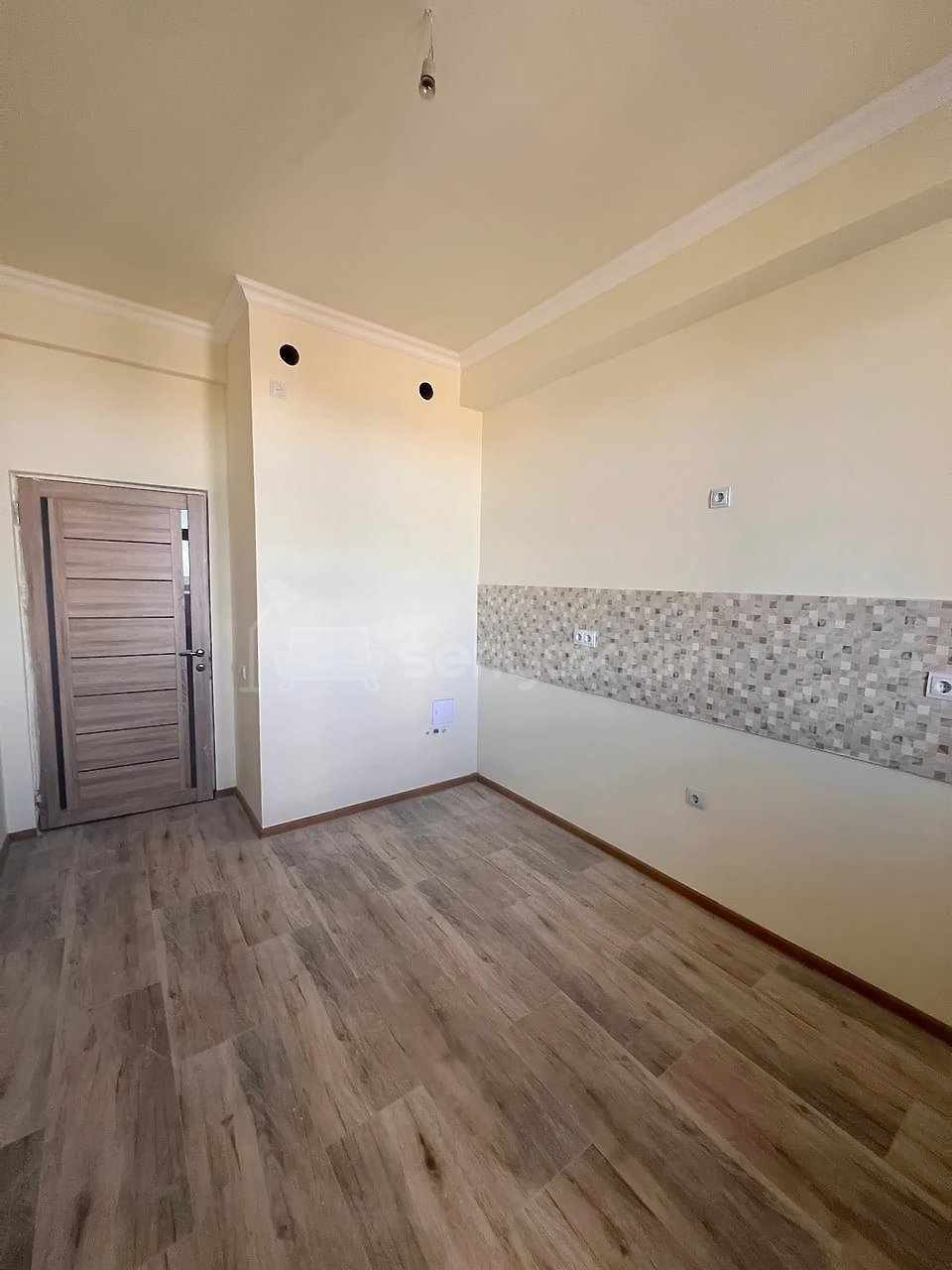 4 Սենյականոց Բնակարան Նորակառույցում, 122քմ, 9/15 հարկ, Կապիտալ Վերանորոգված