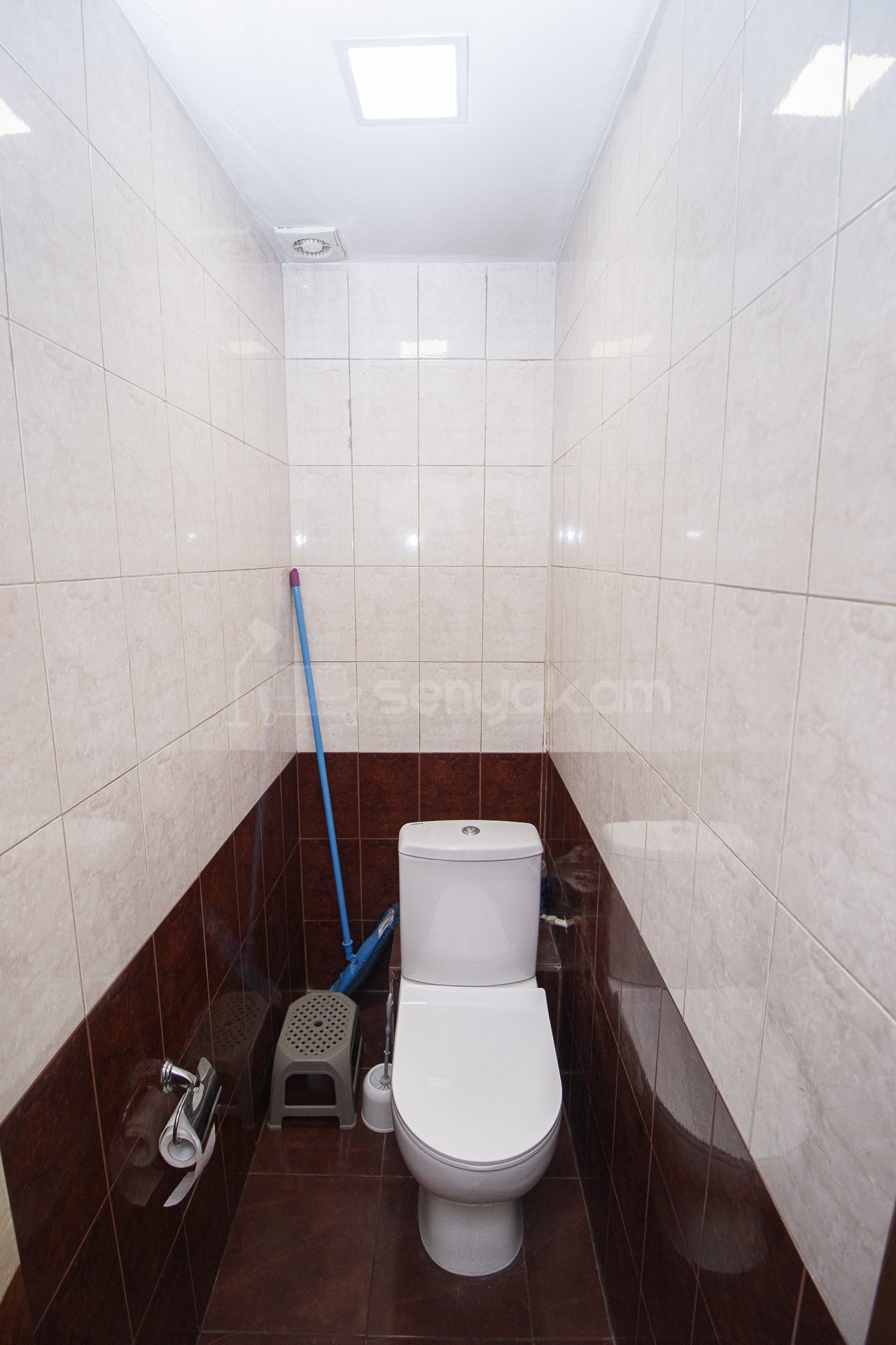 1 Սենյականոց Բնակարան Քարե Շենքում, 38քմ, 4/5 հարկ, Կապիտալ Վերանորոգված