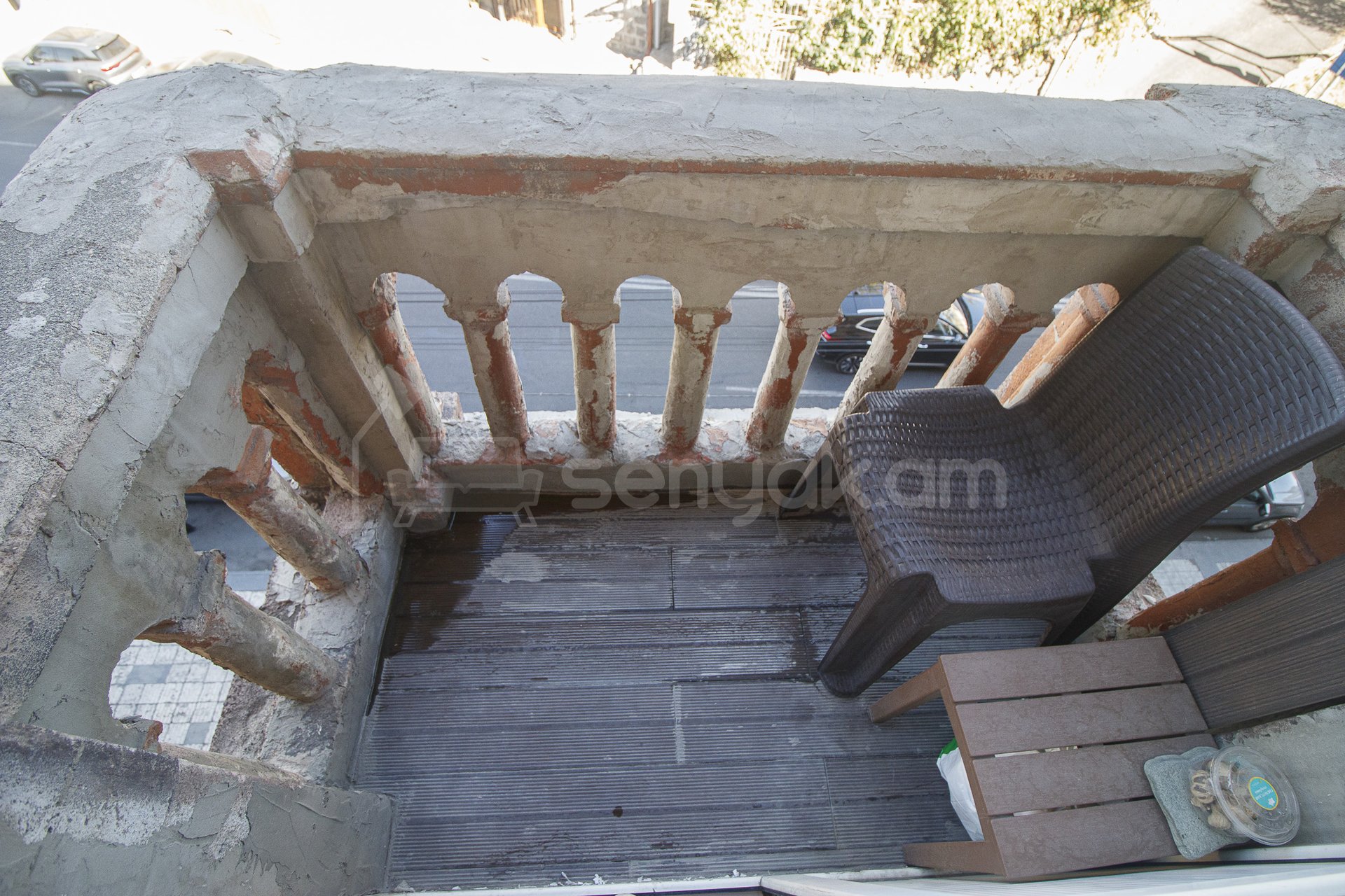 1 Սենյականոց Բնակարան Քարե Շենքում, 38քմ, 4/5 հարկ, Կապիտալ Վերանորոգված