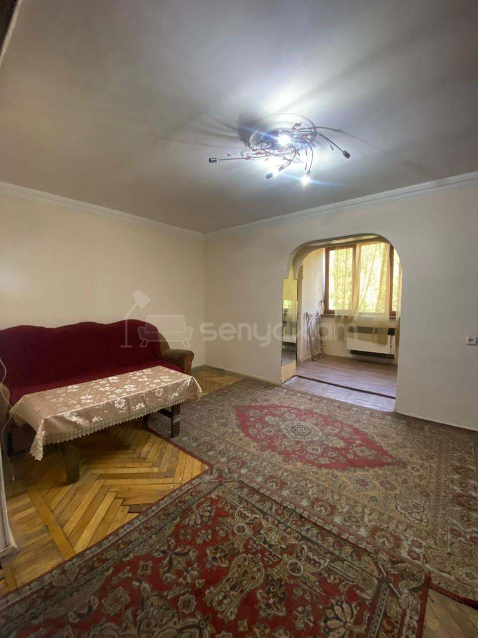 3 Սենյականոց Բնակարան Քարե Շենքում, 67քմ, 3/4 հարկ, Կոսմետիկ Վերանորոգված