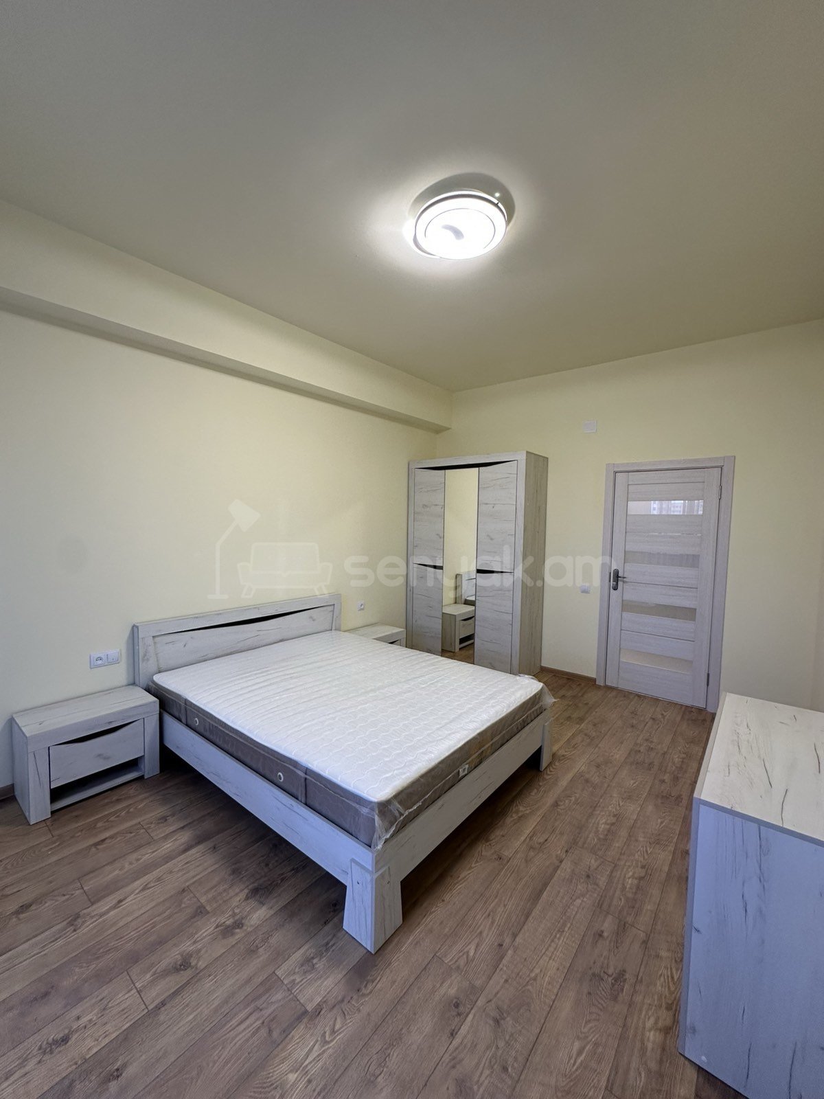 2 Սենյականոց Բնակարան Նորակառույցում, 65քմ, 4/16 հարկ, Կապիտալ Վերանորոգված, Կահավորված