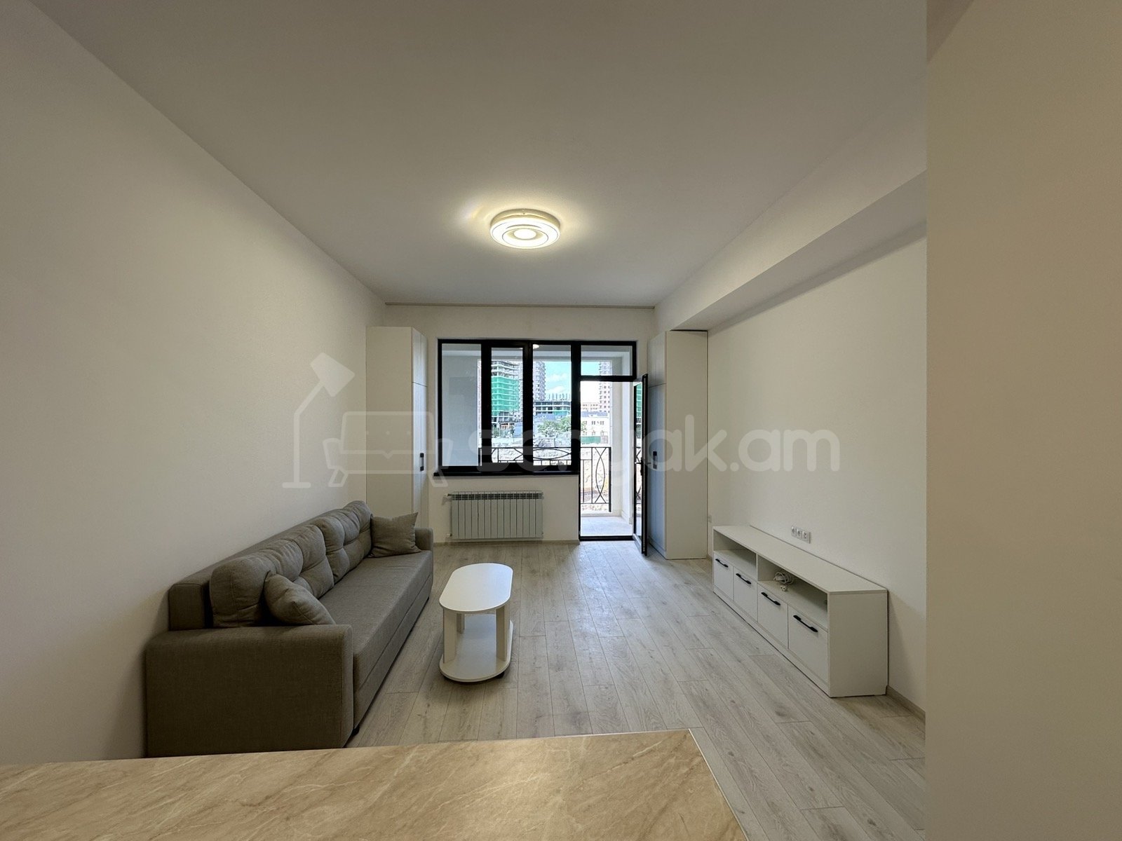 2 Սենյականոց Բնակարան Նորակառույցում, 65քմ, 4/16 հարկ, Կապիտալ Վերանորոգված, Կահավորված