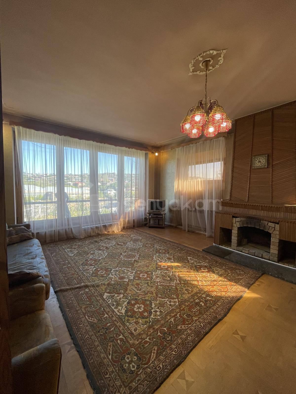 5 Սենյականոց Սեփական Տուն, 200քմ, Նորմալ Վիճակում, Կահավորված