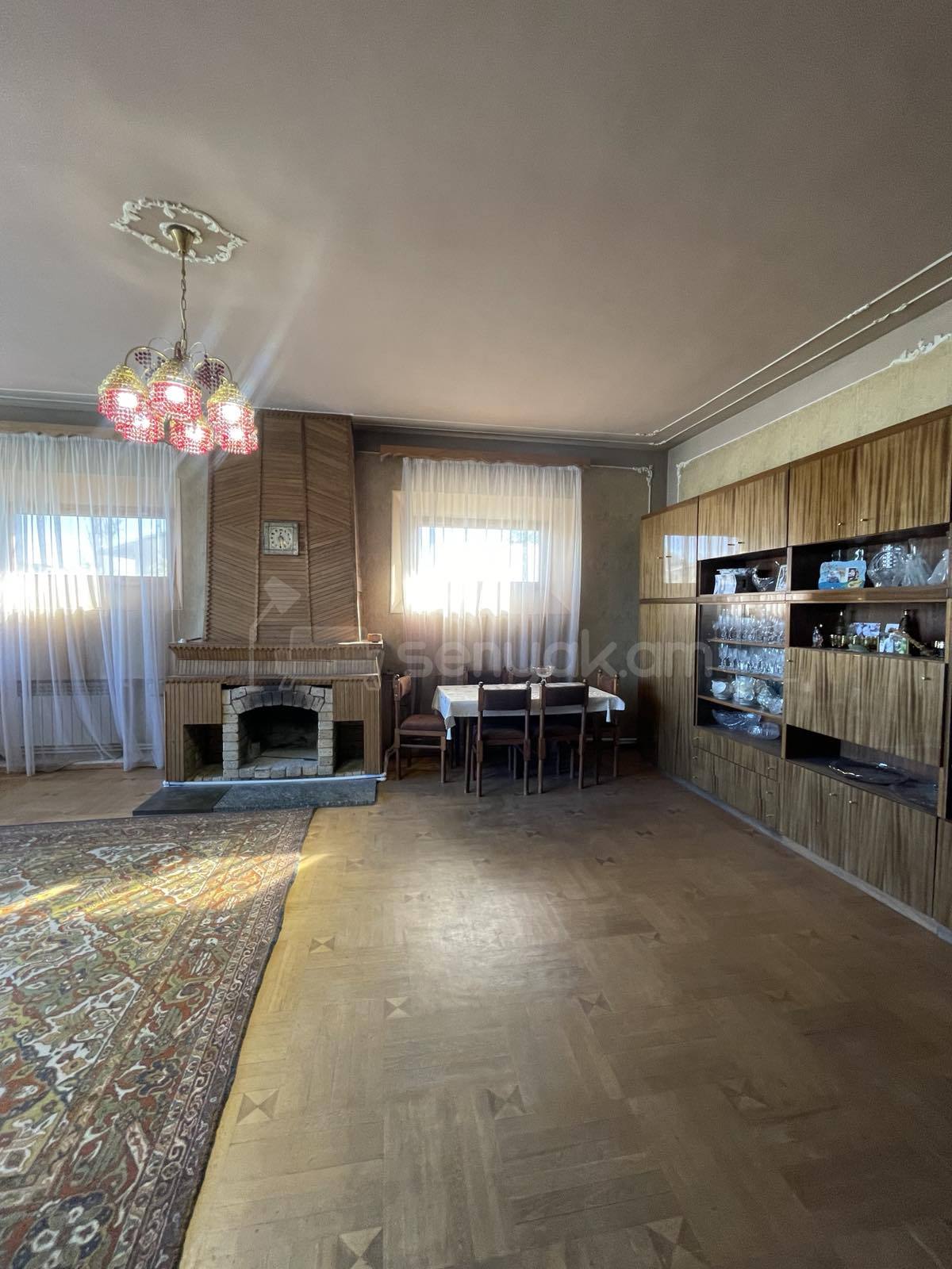 5 Սենյականոց Սեփական Տուն, 200քմ, Նորմալ Վիճակում, Կահավորված