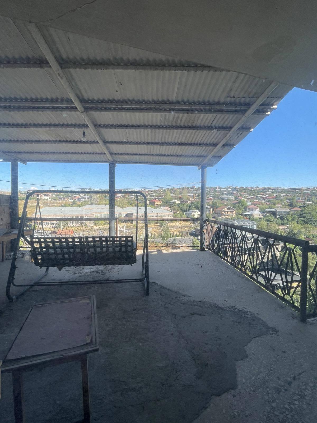 5 Սենյականոց Սեփական Տուն, 200քմ, Նորմալ Վիճակում, Կահավորված