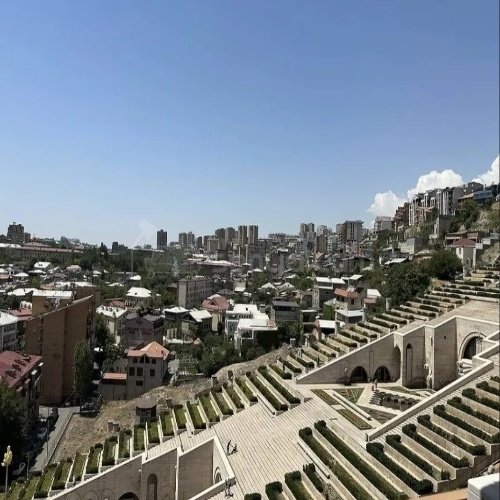 4 Սենյականոց Բնակարան Նորակառույցում, 135քմ, 8/11 հարկ, Կապիտալ Վերանորոգված, Կահավորված, Արևկող