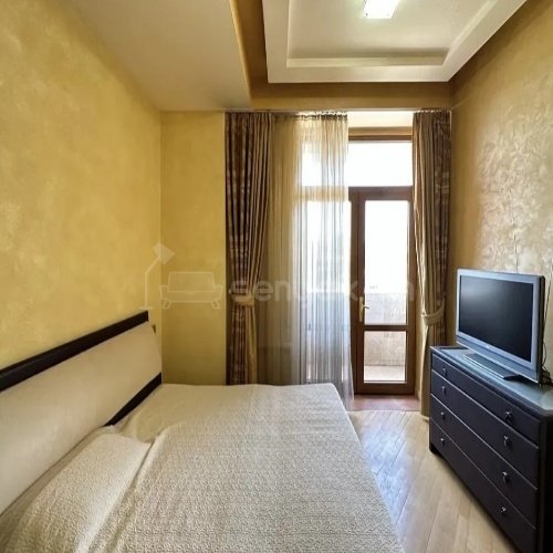 4 Սենյականոց Բնակարան Նորակառույցում, 135քմ, 8/11 հարկ, Կապիտալ Վերանորոգված, Կահավորված, Արևկող