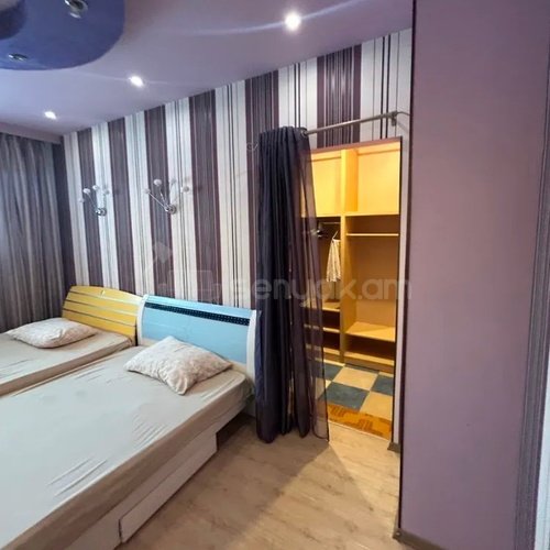 4 Սենյականոց Բնակարան Նորակառույցում, 120քմ, 3/17 հարկ, Կապիտալ Վերանորոգված, Կահավորված, Արևկող