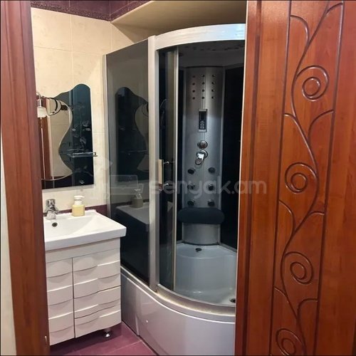 4 Սենյականոց Բնակարան Նորակառույցում, 120քմ, 3/17 հարկ, Կապիտալ Վերանորոգված, Կահավորված, Արևկող