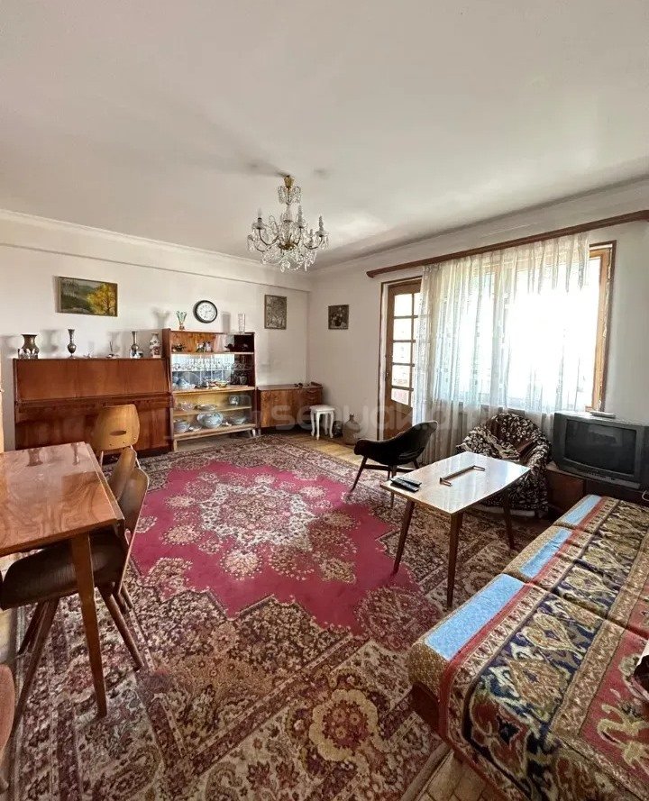 3 Սենյականոց Բնակարան, 72քմ, 6/9 հարկ, Պետական Վիճակում