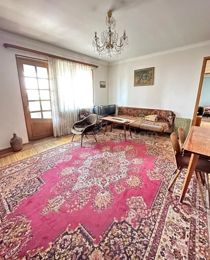 3 Սենյականոց Բնակարան, 72քմ, 6/9 հարկ, Պետական Վիճակում