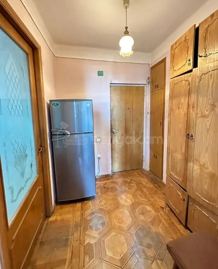 3 Սենյականոց Բնակարան, 72քմ, 6/9 հարկ, Պետական Վիճակում