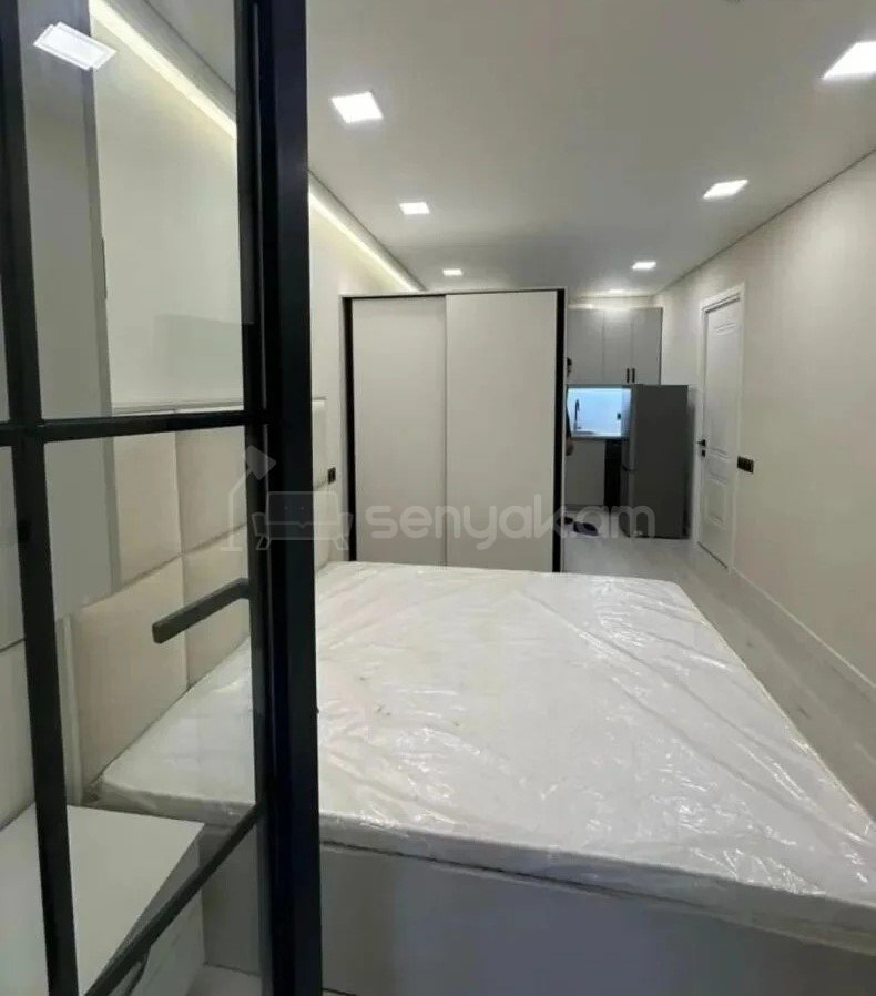 1 Սենյականոց Բնակարան Քարե Շենքում, 25քմ, 1/4 հարկ, Կապիտալ Վերանորոգված