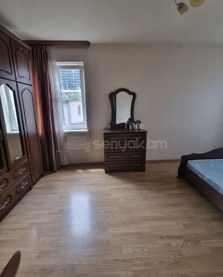 2 Սենյականոց Բնակարան, 74քմ, 3/9 հարկ, Կապիտալ Վերանորոգված, Կահավորված, Արևկող