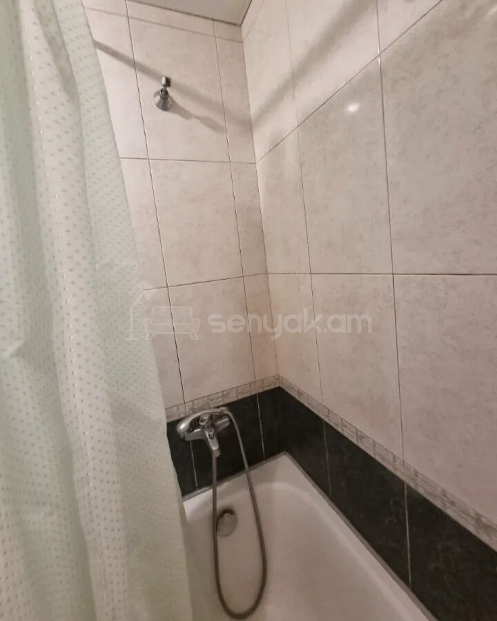 2 Սենյականոց Բնակարան, 74քմ, 3/9 հարկ, Կապիտալ Վերանորոգված, Կահավորված, Արևկող