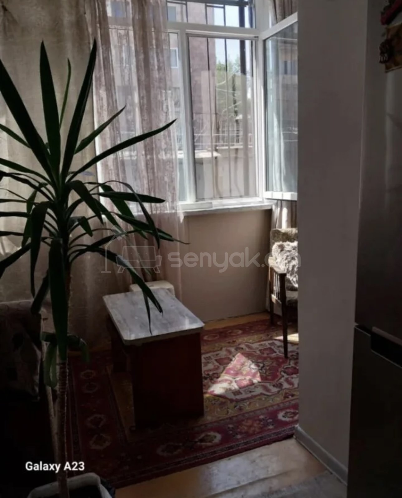 3 Սենյականոց Բնակարան Քարե Շենքում, 77քմ, 1/5 հարկ, Կոսմետիկ Վերանորոգված, Կահավորված