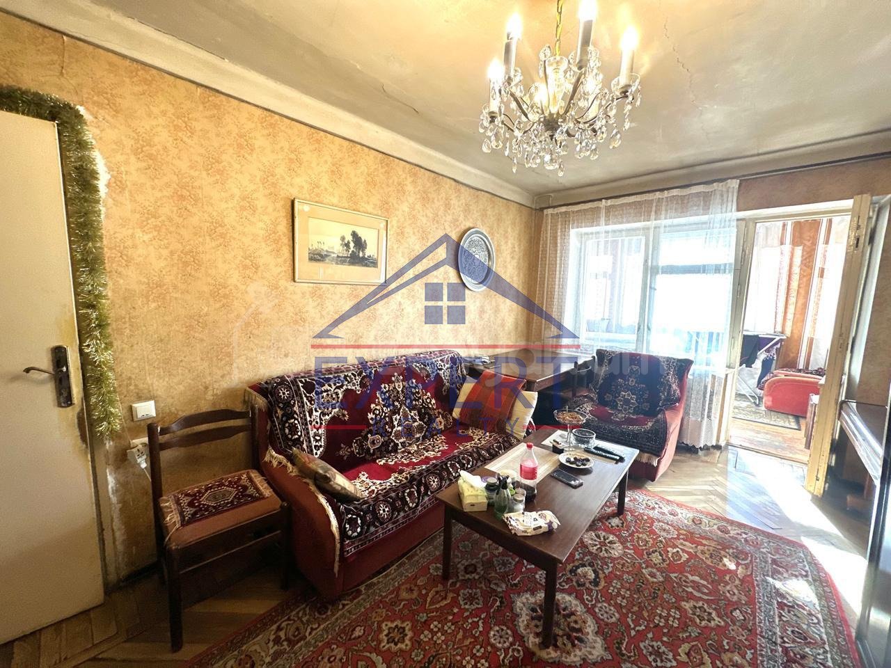 3 Սենյականոց Բնակարան Քարե Շենքում, 80քմ, 5/5 հարկ, Կոսմետիկ Վերանորոգված