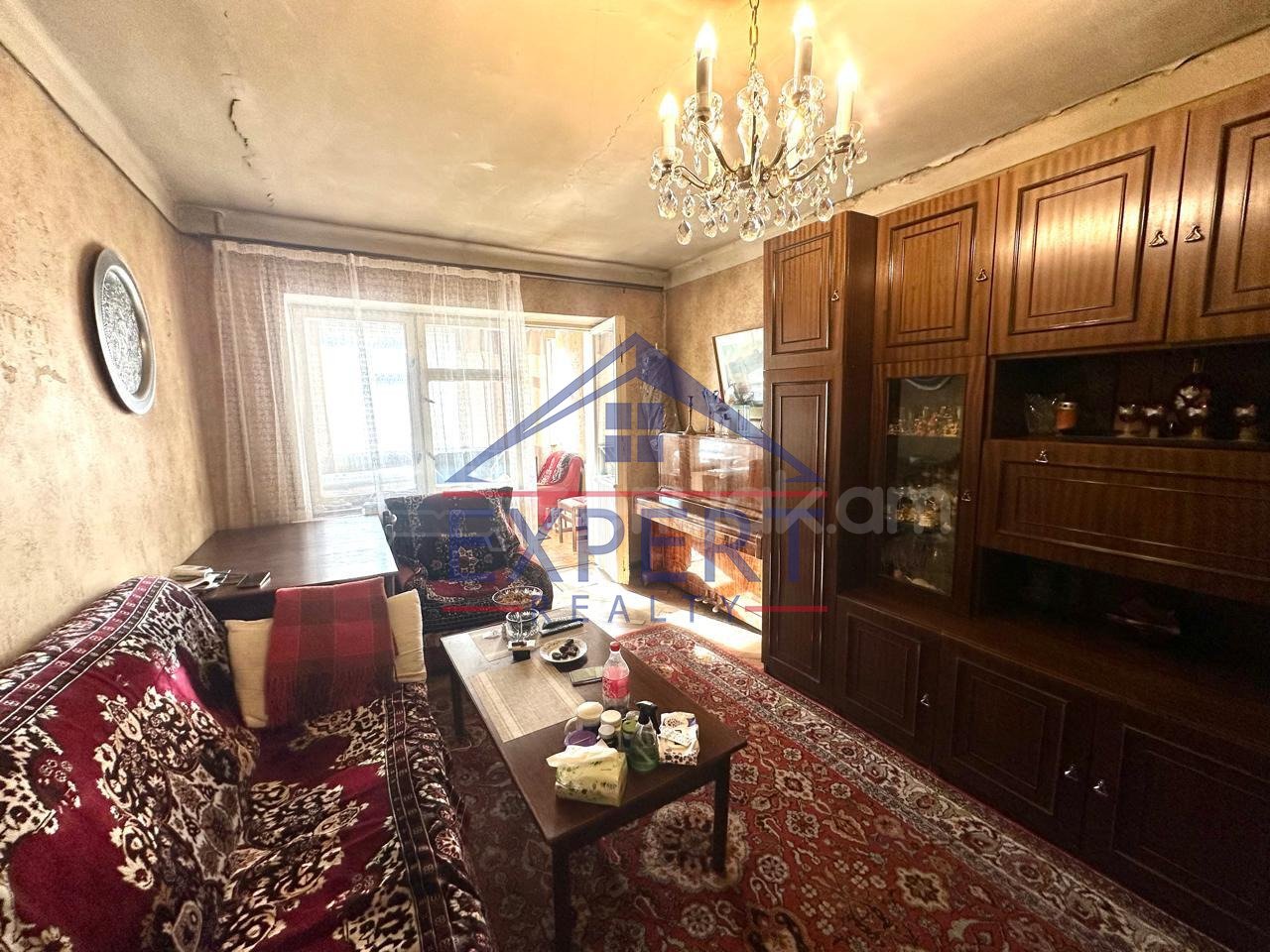 3 Սենյականոց Բնակարան Քարե Շենքում, 80քմ, 5/5 հարկ, Կոսմետիկ Վերանորոգված