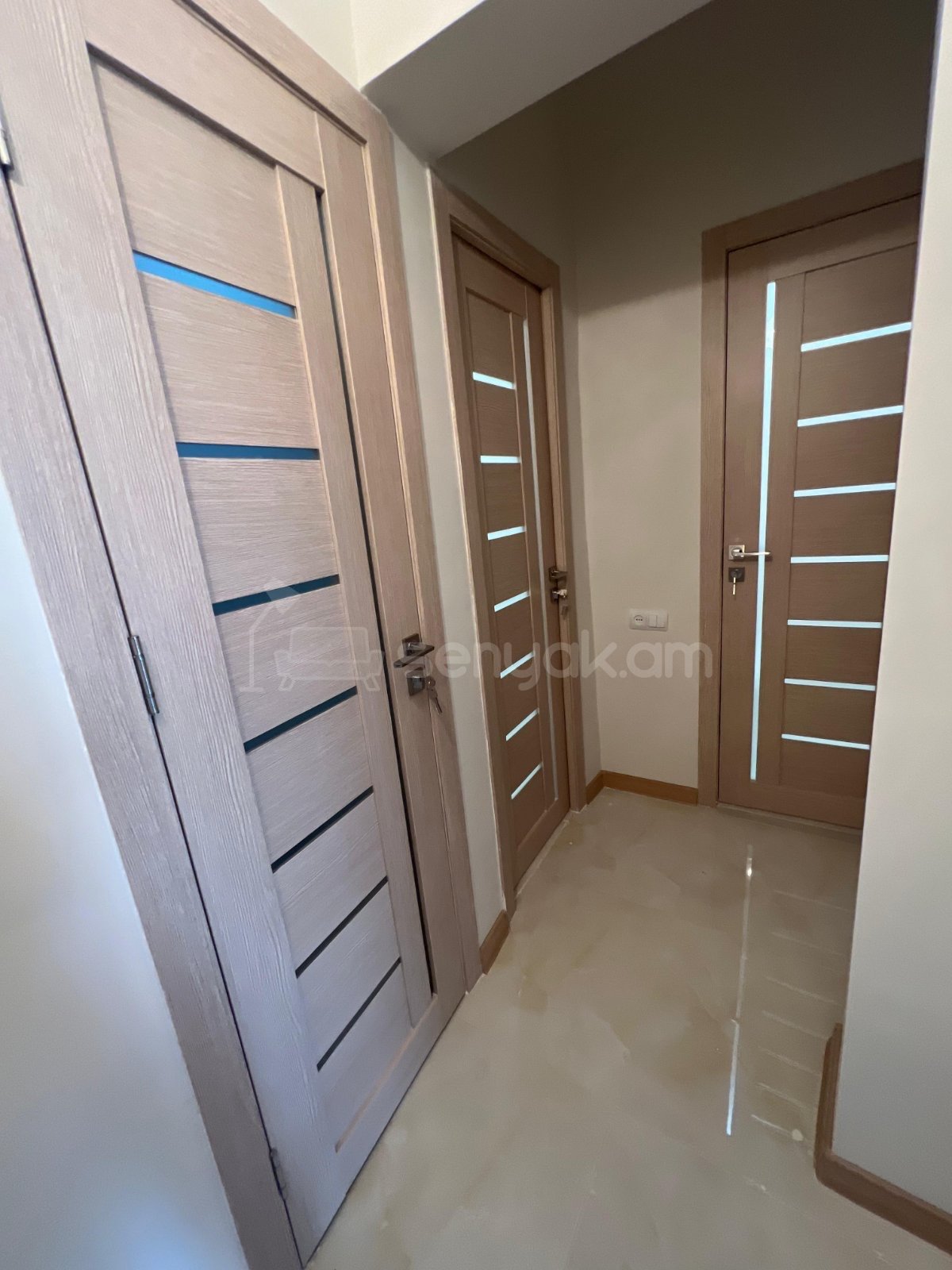 1 Սենյականոց Բնակարան, 57քմ, 9/9 հարկ, Կապիտալ Վերանորոգված, Կահավորված, Արևկող