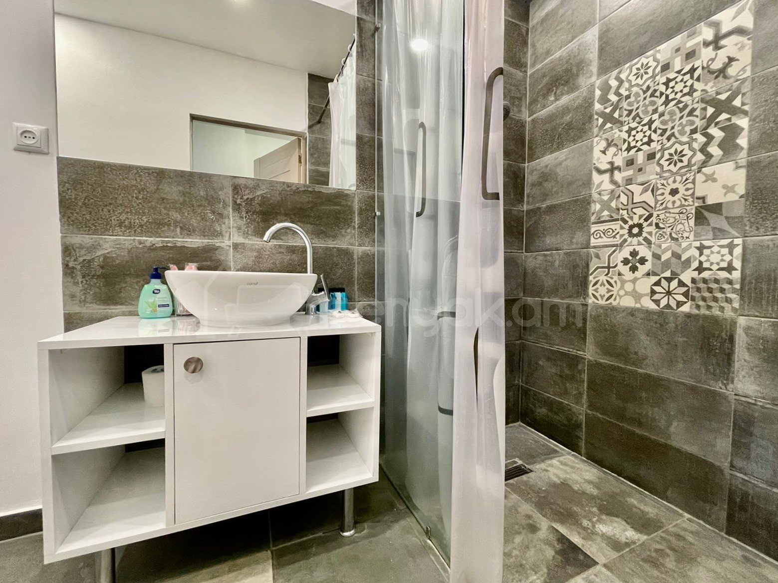 3 Սենյականոց Բնակարան Նորակառույցում, 75քմ, 5/9 հարկ, Դիզայներական Վերանորոգված, Կահավորված, Արևկող