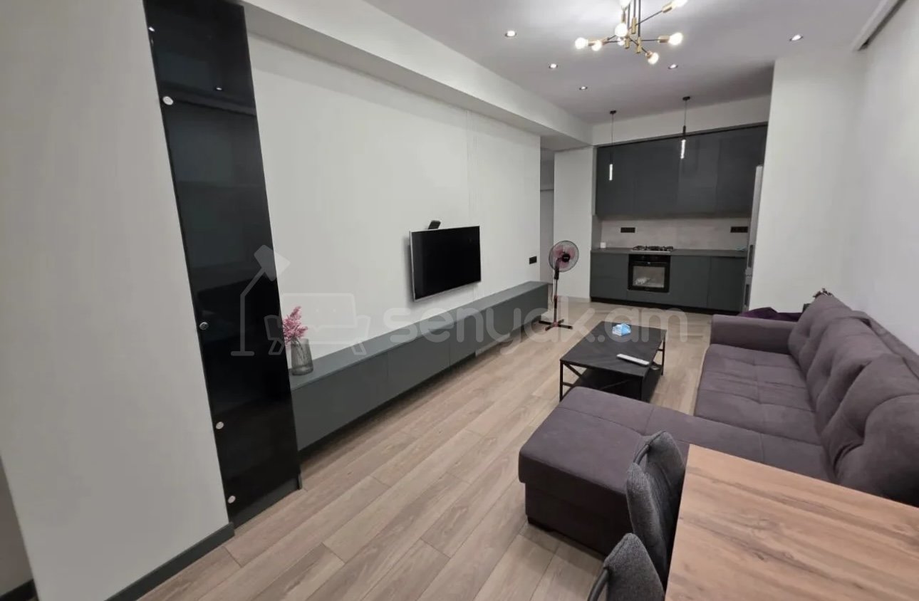 3 Սենյականոց Բնակարան, 79քմ, 5/13 հարկ, Դիզայներական Վերանորոգված