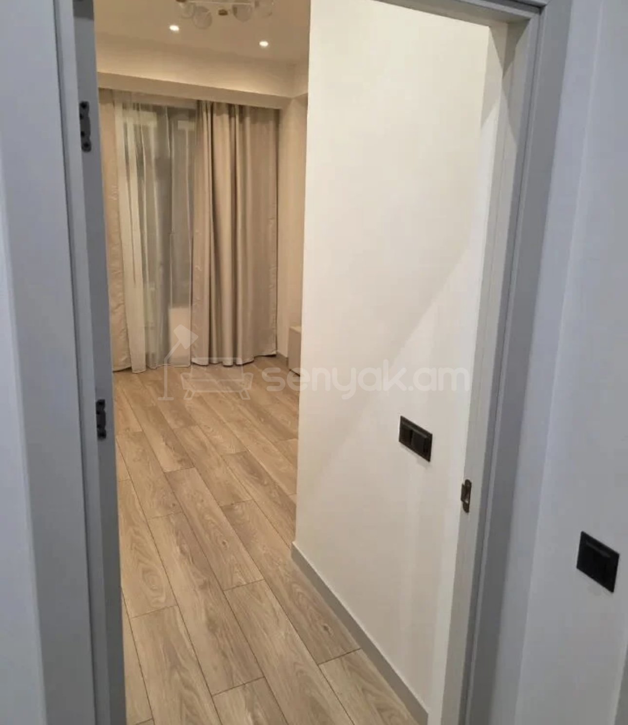 3 Սենյականոց Բնակարան, 79քմ, 5/13 հարկ, Դիզայներական Վերանորոգված