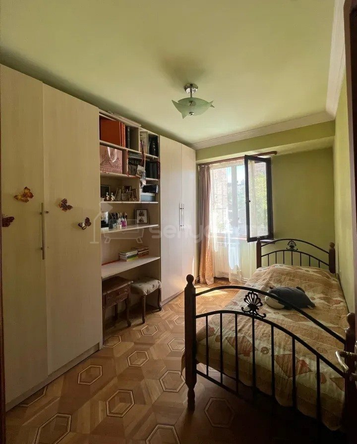 4 Սենյականոց Բնակարան, 84քմ, 5/9 հարկ, Նորմալ Վիճակում