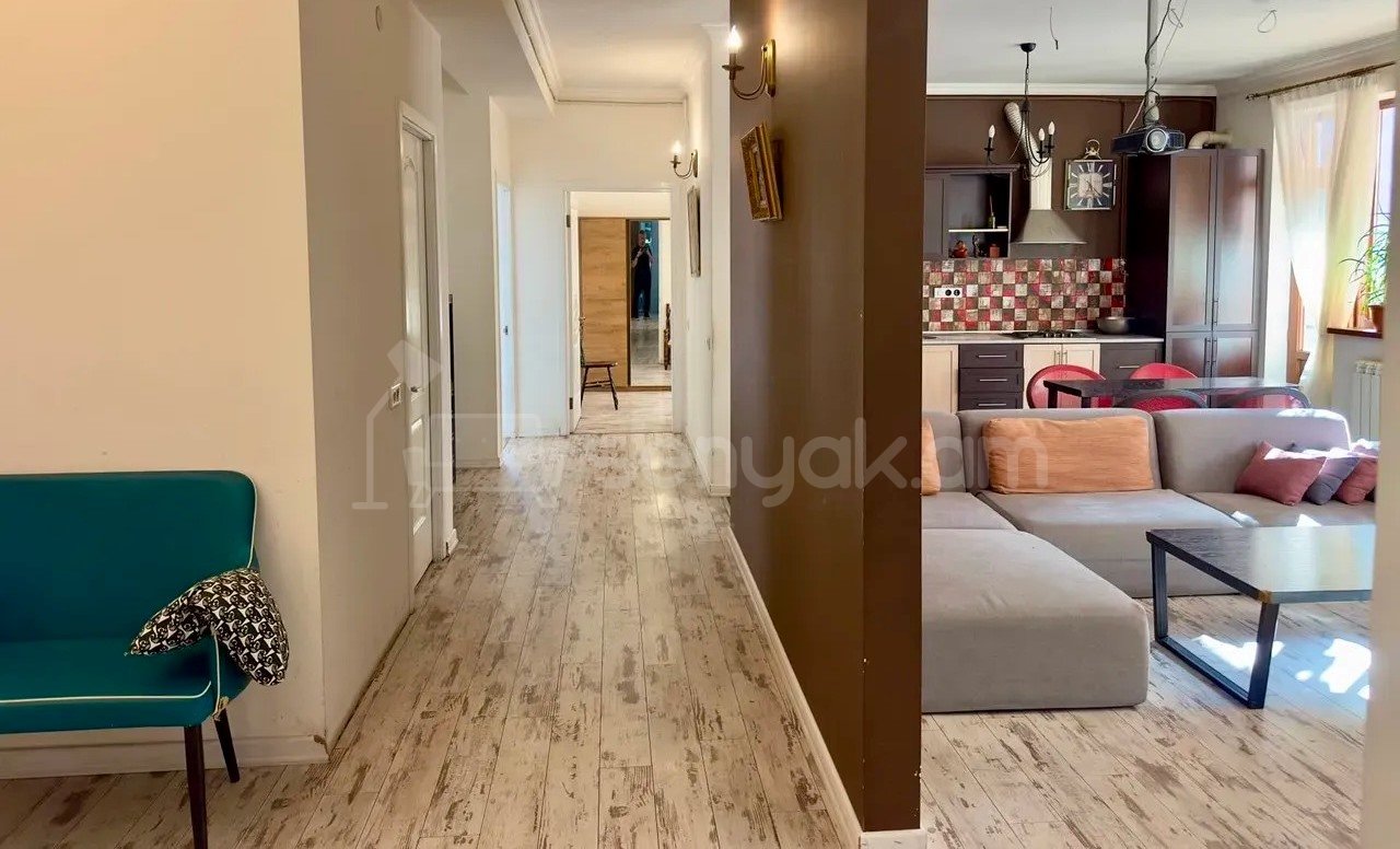 4 Սենյականոց Բնակարան Նորակառույցում, 122քմ, 11/14 հարկ, Կապիտալ Վերանորոգված