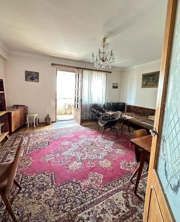 3 Սենյականոց Բնակարան, 72քմ, 6/9 հարկ, Նորմալ Վիճակում