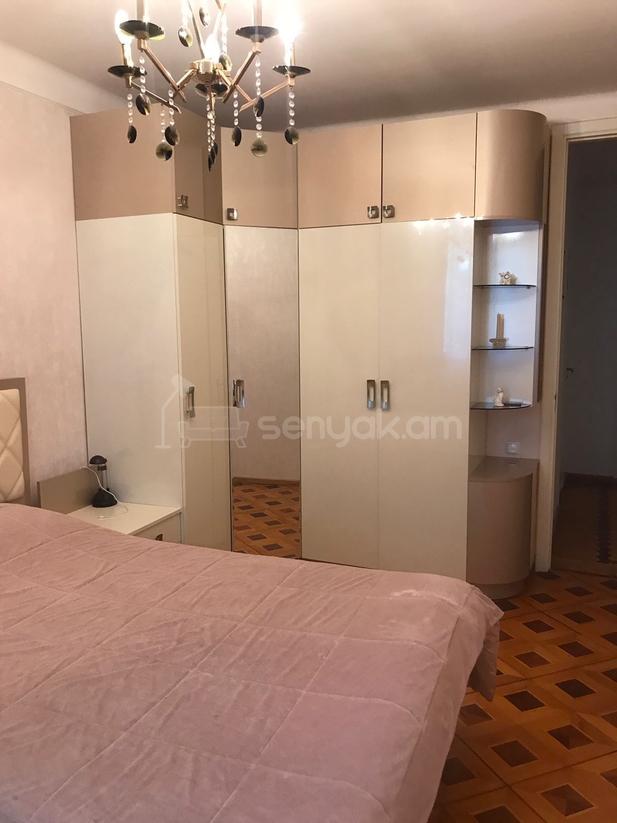 4 Սենյականոց Բնակարան, 105քմ, 2/9 հարկ, Կապիտալ Վերանորոգված, Կահավորված, Արևկող