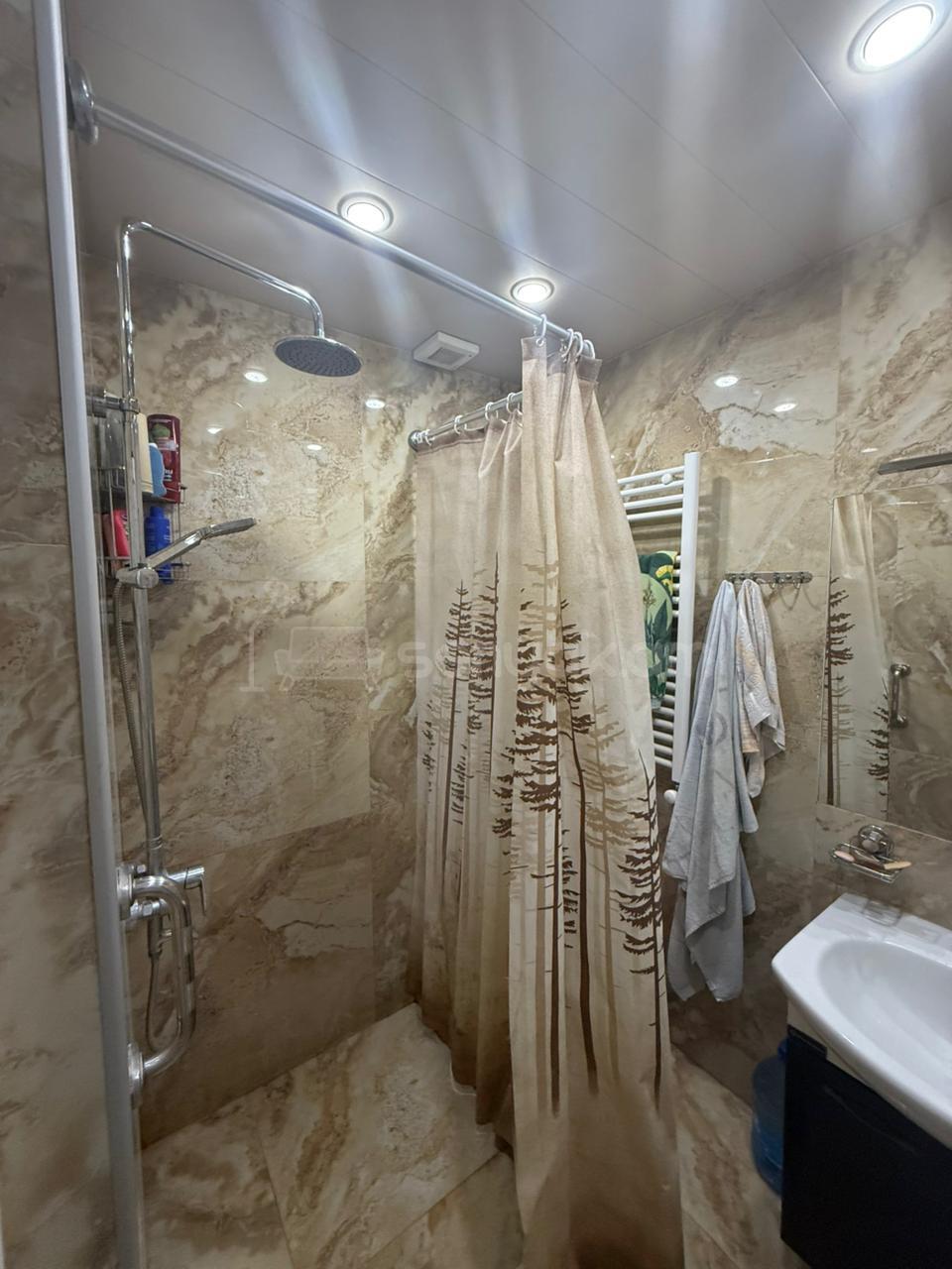 4 Սենյականոց Բնակարան, 96քմ, 8/9 հարկ, Կապիտալ Վերանորոգված, Կահավորված, Արևկող