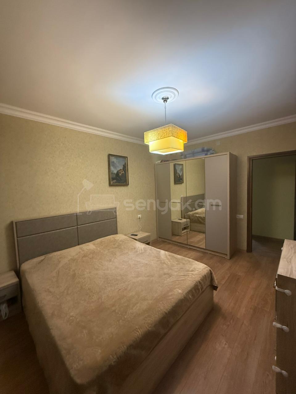 4 Սենյականոց Բնակարան, 96քմ, 8/9 հարկ, Կապիտալ Վերանորոգված, Կահավորված, Արևկող