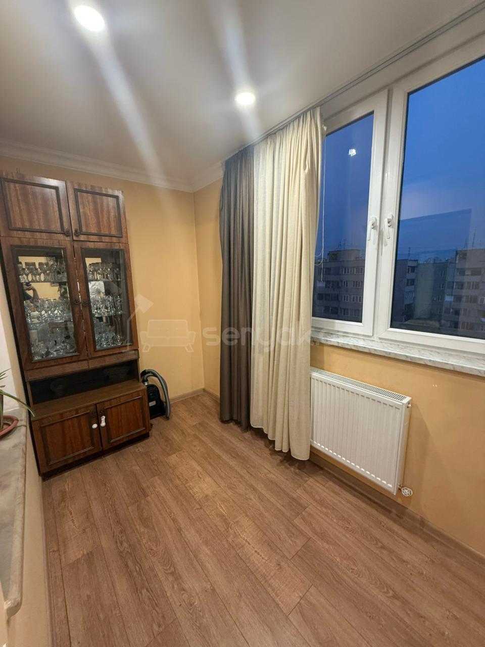 4 Սենյականոց Բնակարան, 96քմ, 8/9 հարկ, Կապիտալ Վերանորոգված, Կահավորված, Արևկող