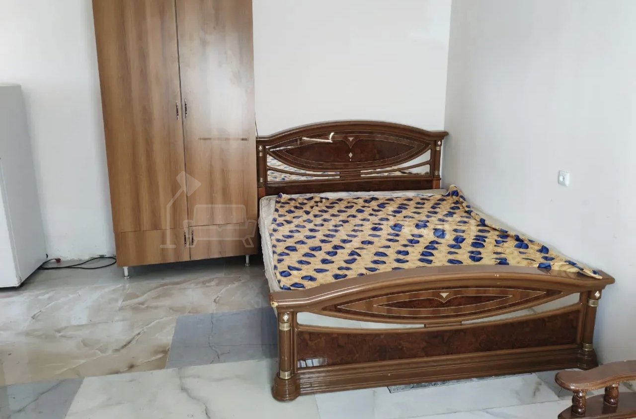 2 Սենյականոց Բնակարան Քարե Շենքում, 38քմ, 1/1 հարկ, Նորմալ Վիճակում, Կահավորված