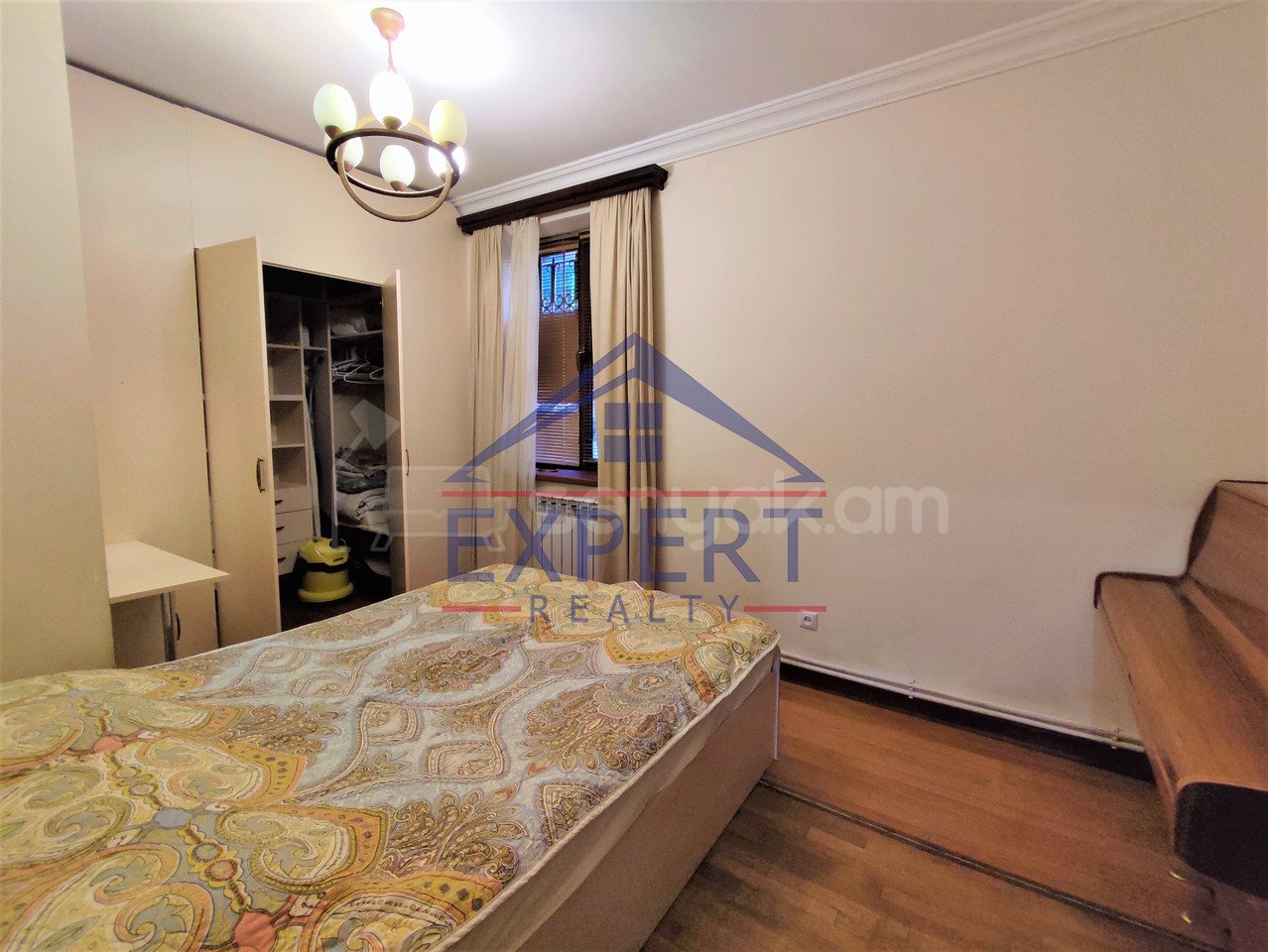 4 Սենյականոց Բնակարան Քարե Շենքում, 76քմ, 1/5 հարկ, Կապիտալ Վերանորոգված, Կահավորված, Արևկող