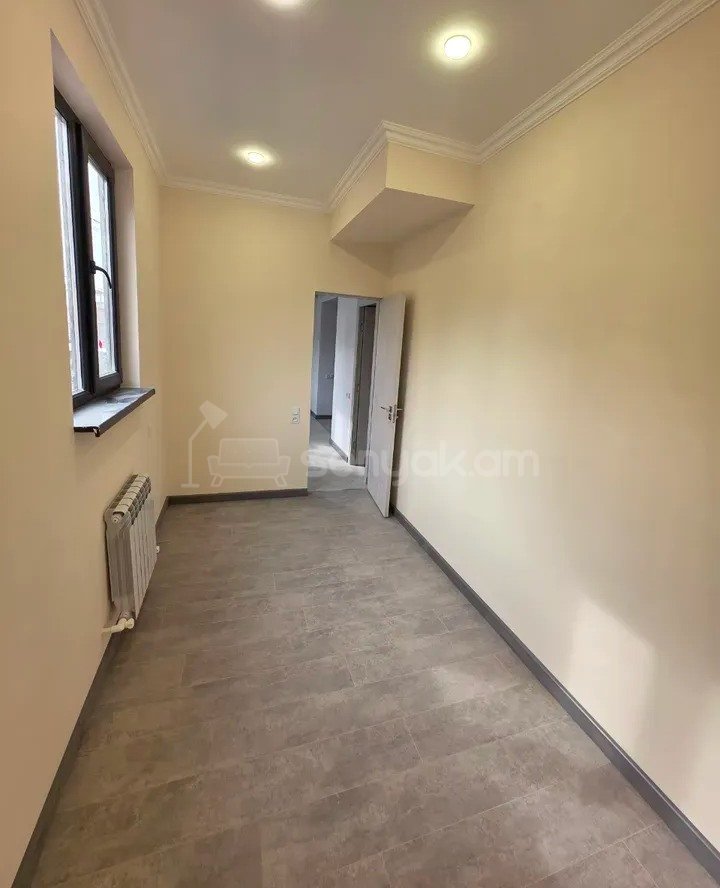 4 Սենյականոց Բնակարան, 88քմ, 3/14 հարկ, Պետական Վիճակում