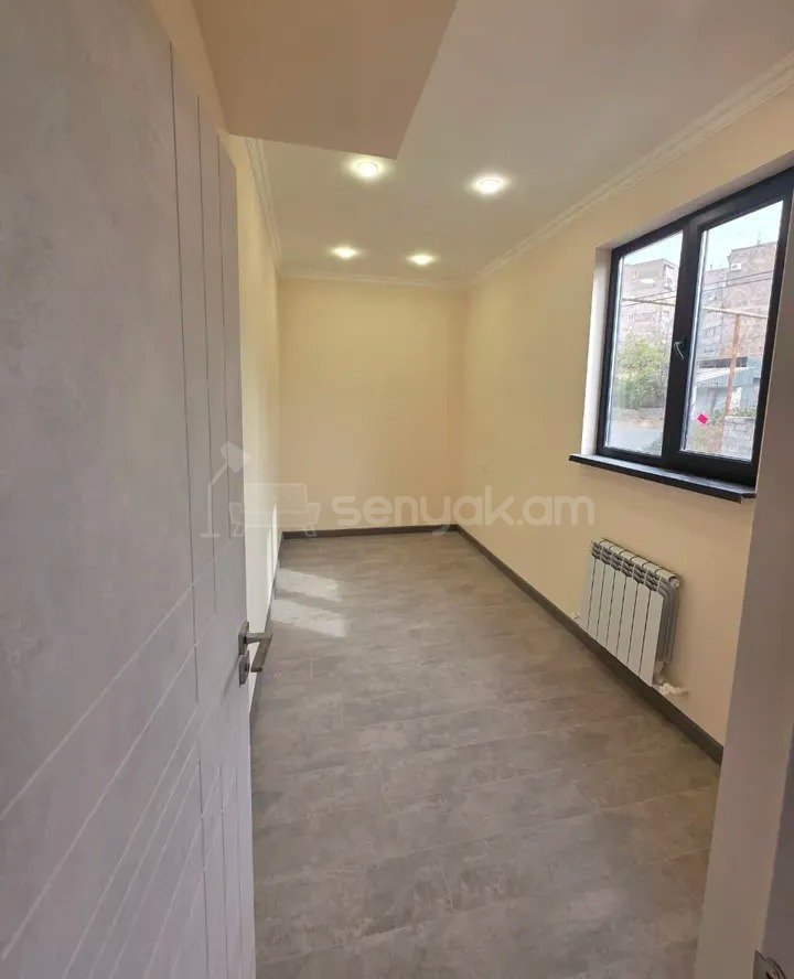 4 Սենյականոց Բնակարան, 88քմ, 3/14 հարկ, Պետական Վիճակում