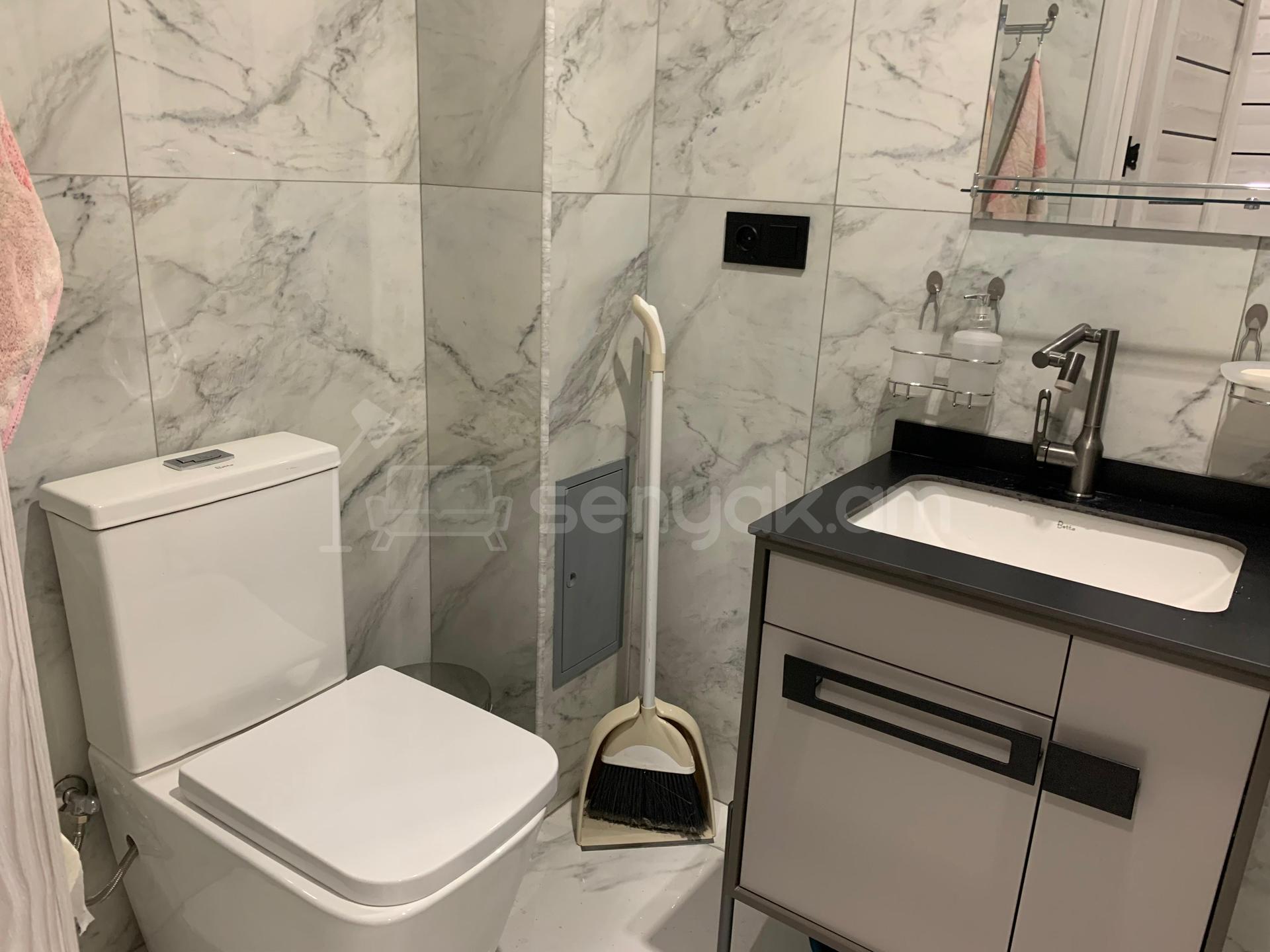 3 Սենյականոց Բնակարան, 70քմ, 1/4 հարկ, Դիզայներական Վերանորոգված