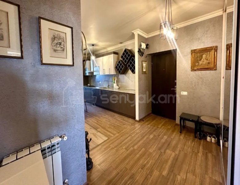 3 Սենյականոց Բնակարան Քարե Շենքում, 80քմ, 5/5 հարկ, Կապիտալ Վերանորոգված, Կահավորված, Արևկող