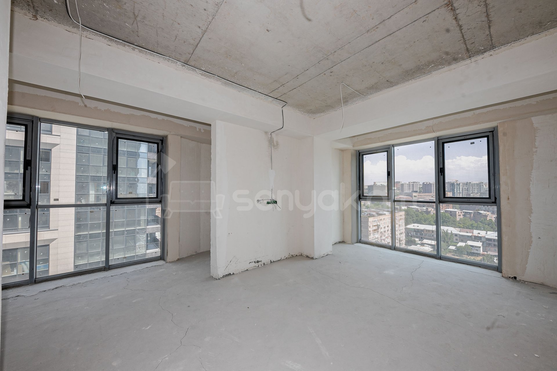 3 Սենյականոց Բնակարան Նորակառույցում, 90քմ, 5/18 հարկ, Զրոյական Վիճակում