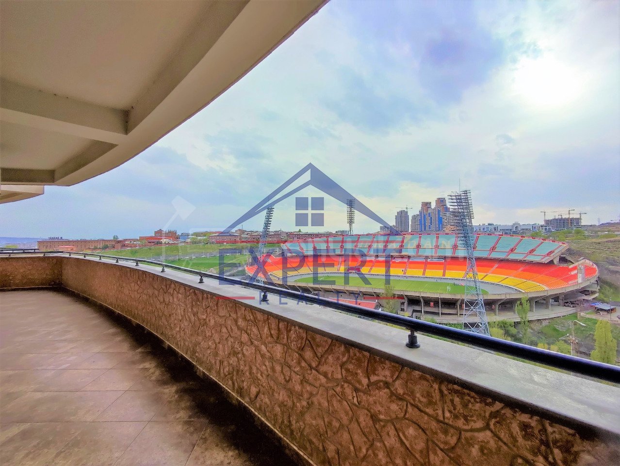 4 Սենյականոց Բնակարան Նորակառույցում, 170քմ, 3/16 հարկ, Կապիտալ Վերանորոգված, Կահավորված, Արևկող