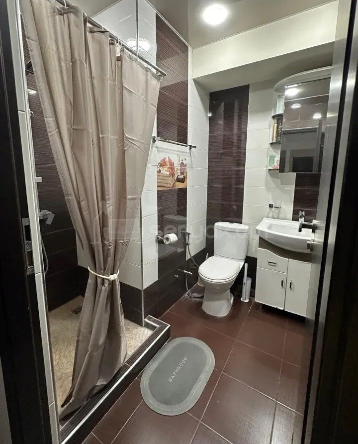 3 Սենյականոց Բնակարան, 74քմ, 5/10 հարկ, Կապիտալ Վերանորոգված